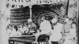 Vallabhbhai Patel with Gandhi during the 1928 Satyagraha